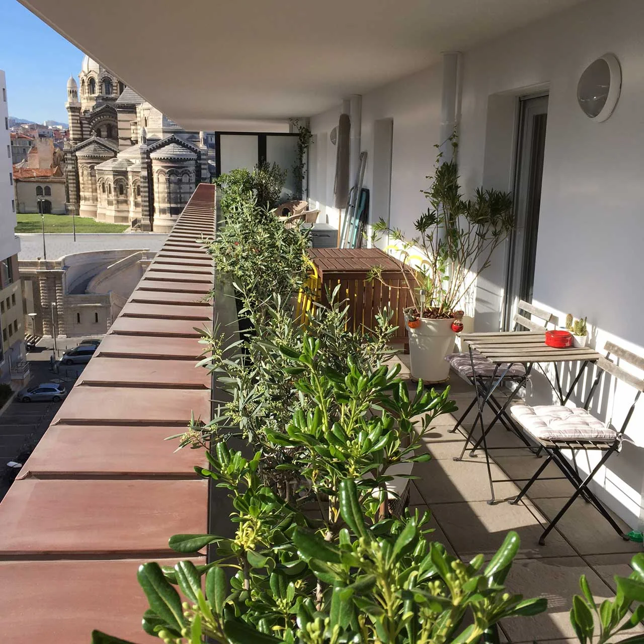 Une terrasse végétalisée près de la Major